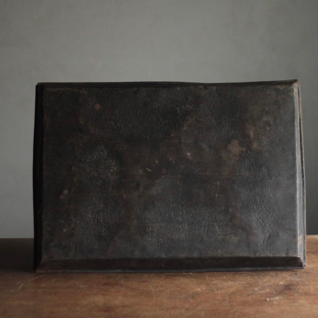 大きな 鉄の トレイ 古道具 アンティーク オブジェ 鉄製トレー