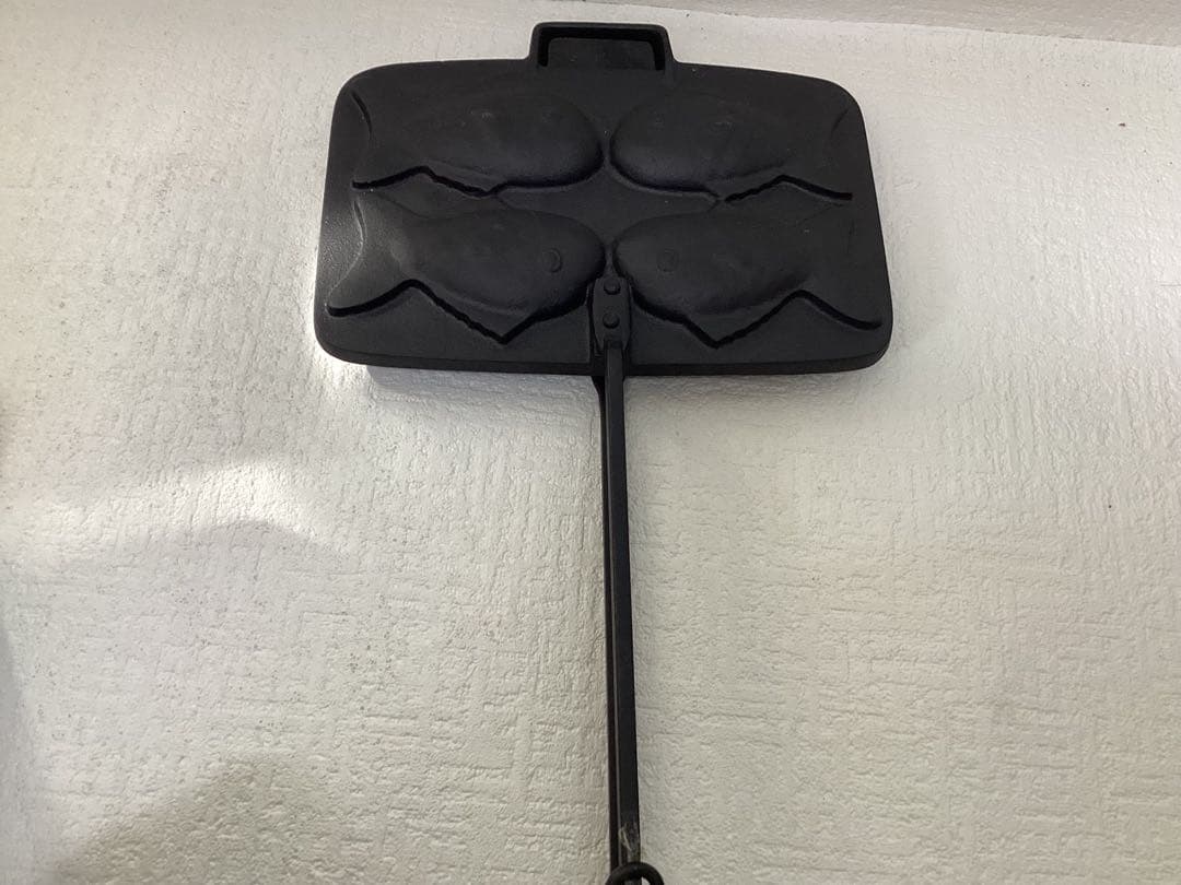 及源鋳造（OIGEN）の南部鉄器「タミさんのたい焼器 9cm F-463