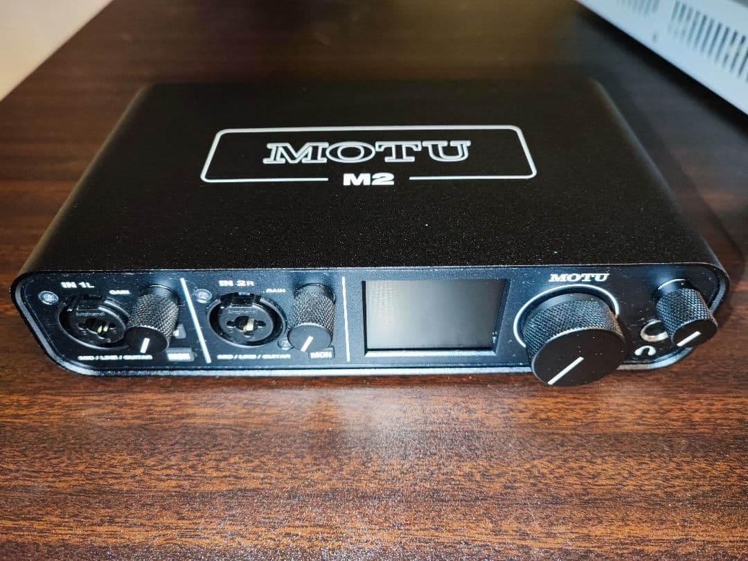 MOTU M2 オーディオインターフェース