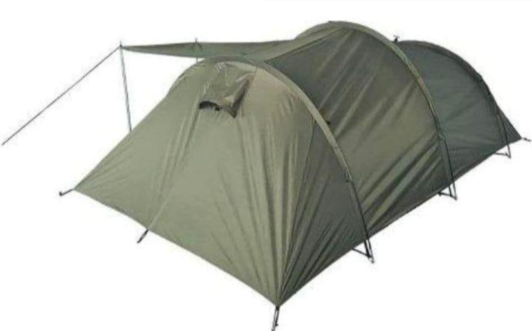 ✨1回使用✨　ドイツ軍 Mil-Tec 3人用テント カマボコ 広い前室
