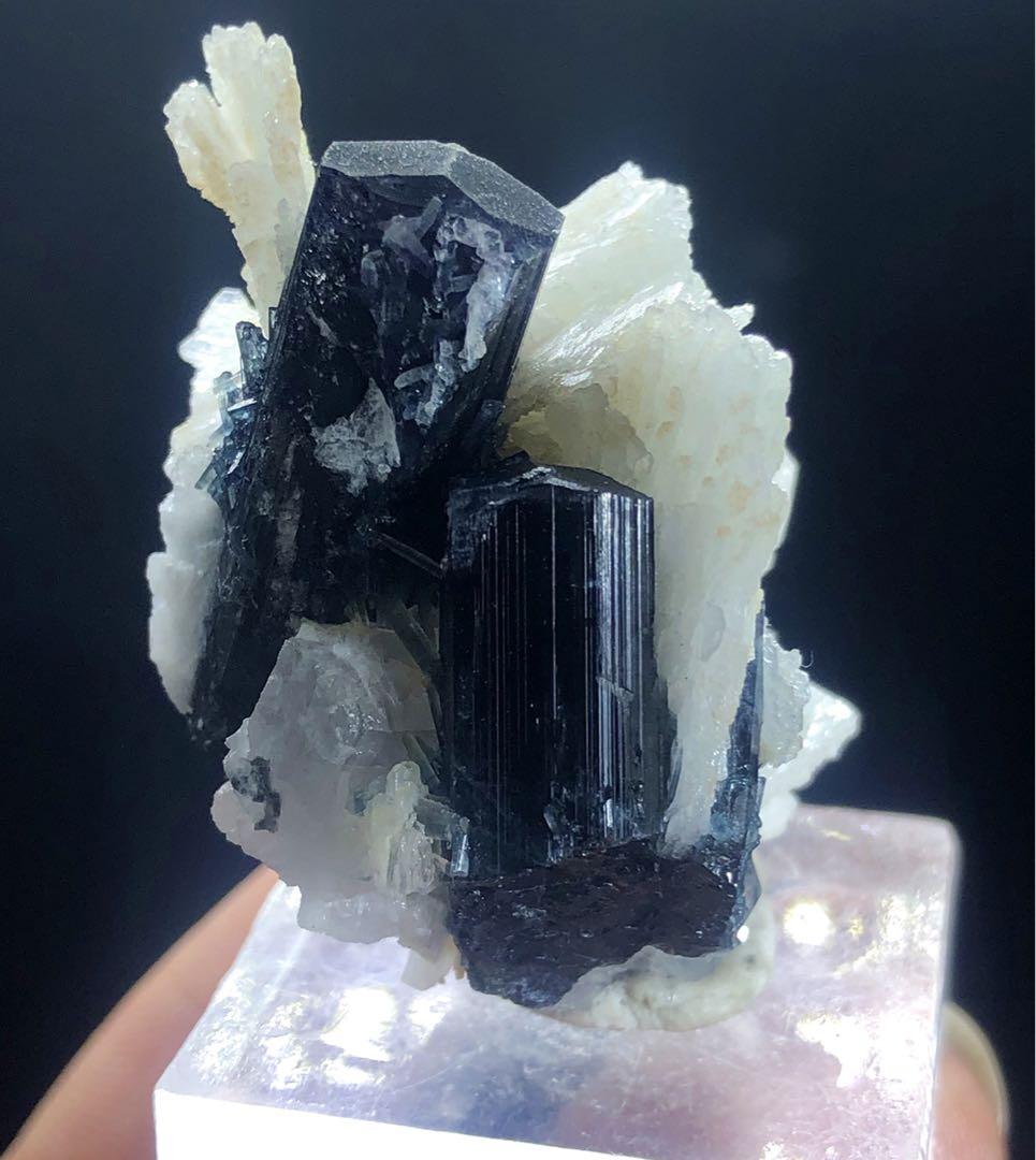 ブルーキャップトルマリンクリスタル アルバイト付き