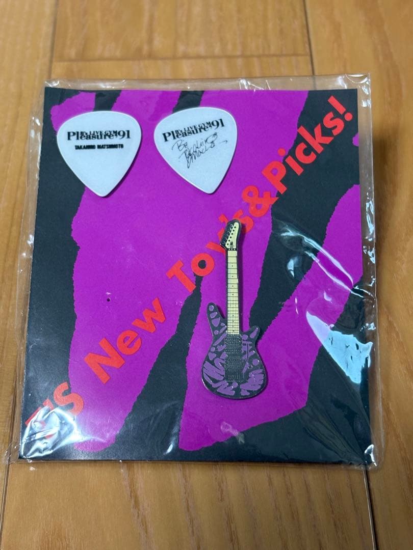 B’z Live-Gym Pleasures’91 ピック　ピンバッジ