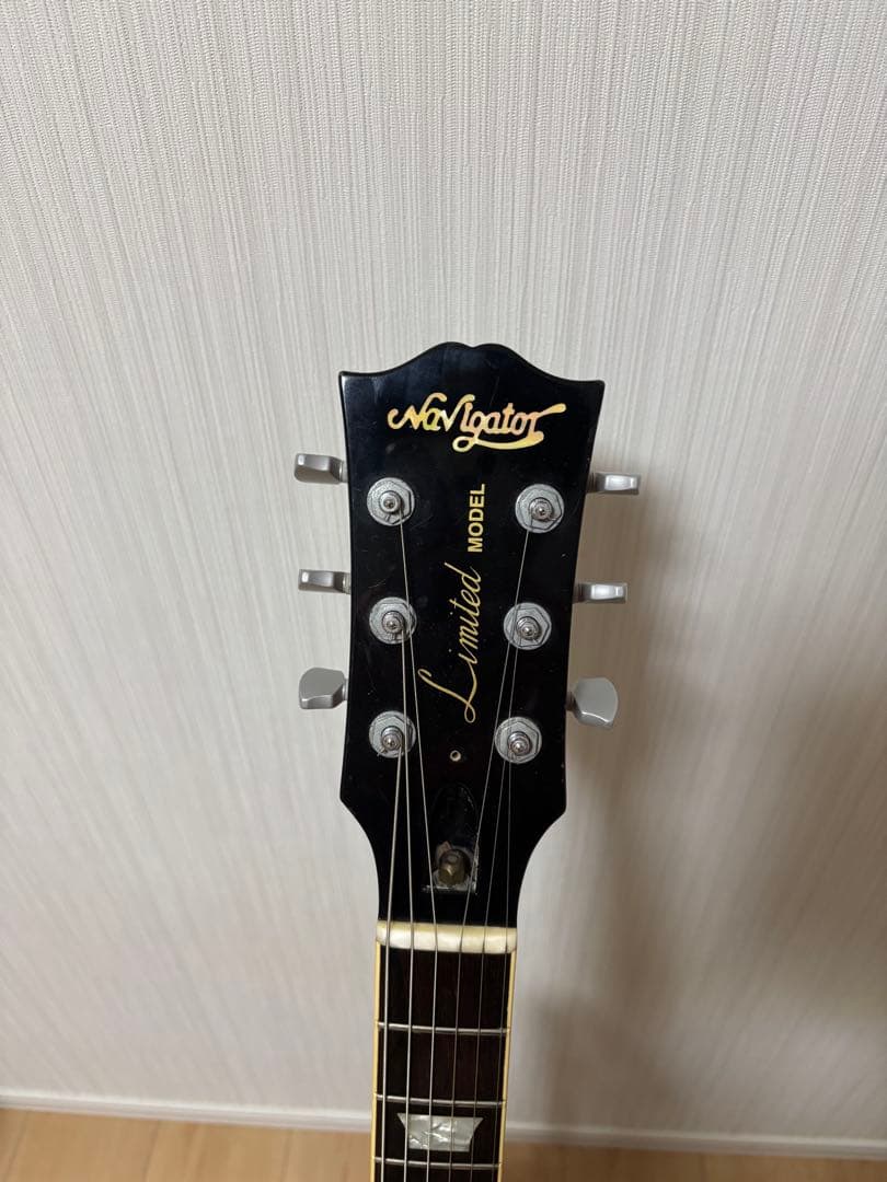 Navigator N-LP レスポールモデル