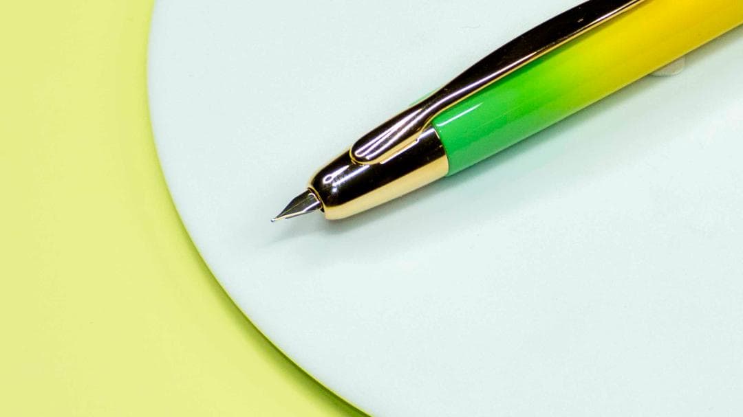 【数量限定】PILOT キャップレス 丸善 丸の内本店20周年若檸檬 MF