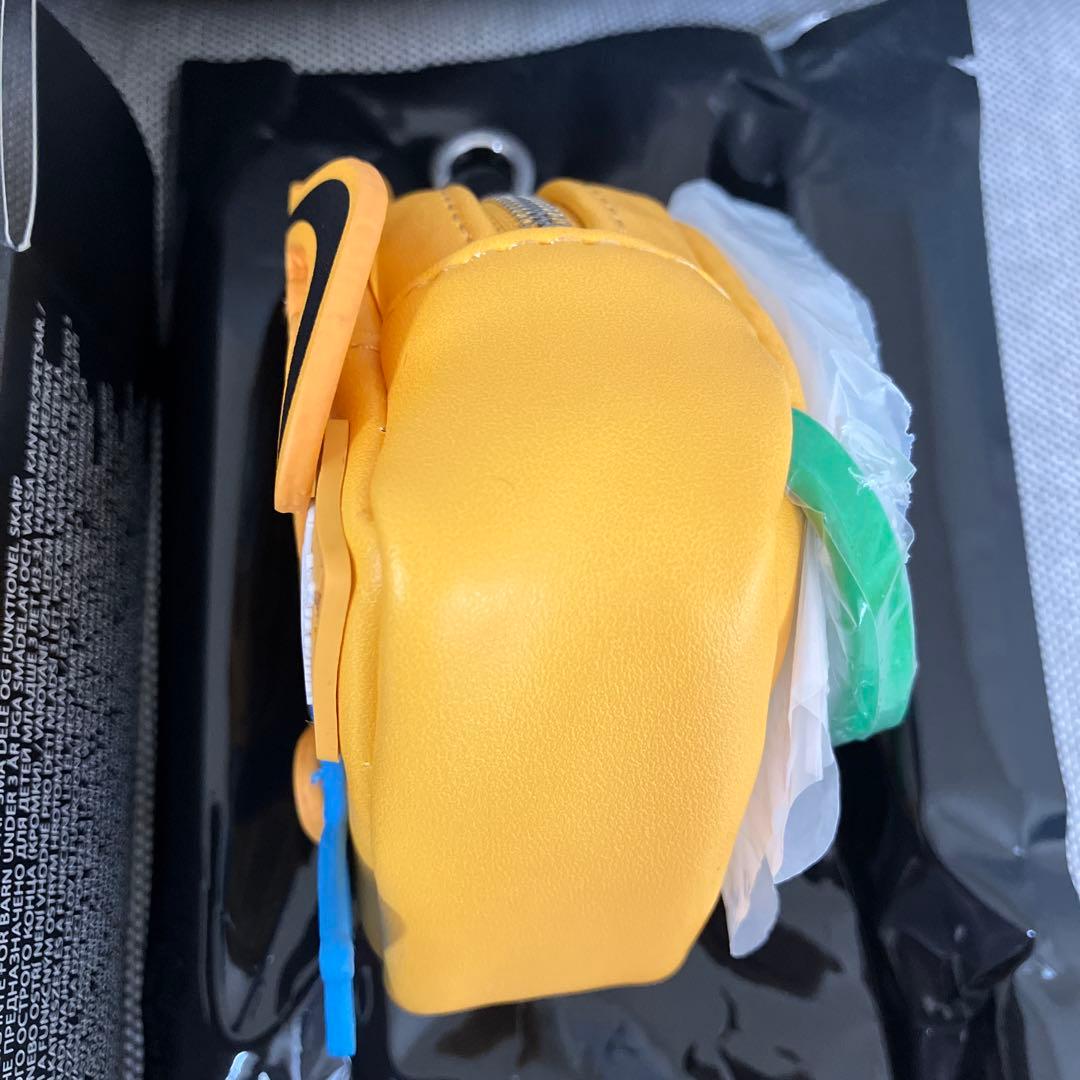 ラウンジフライ　ディズニー　プルート キーホルダー 95周年　バッグチャーム