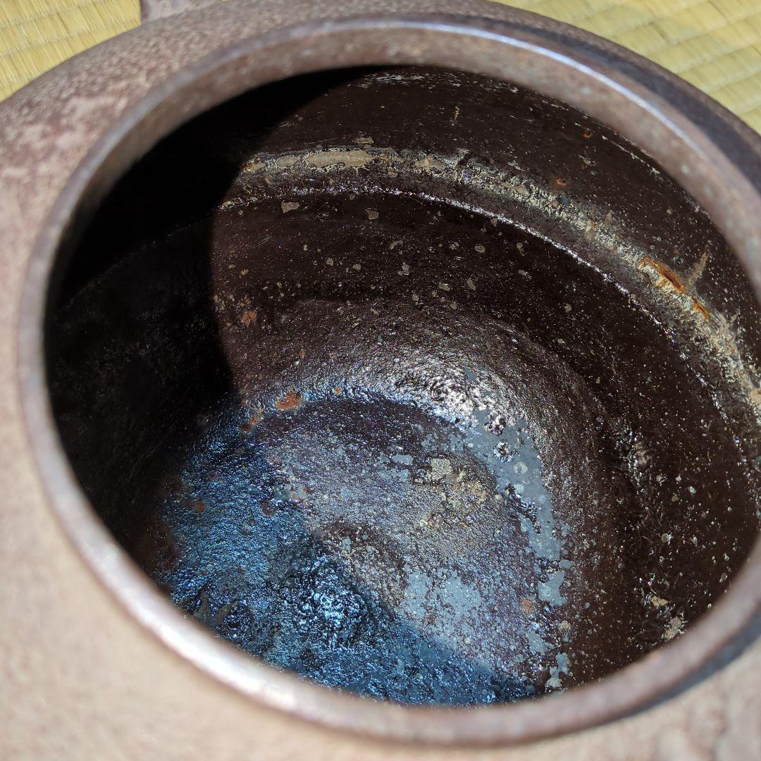 切合鬼面風炉　平丸釜添え