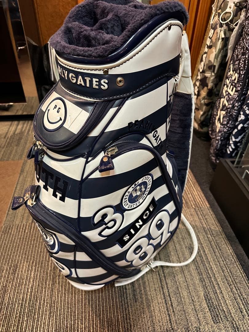 【希少】PEARLYGATES　30周年限定モデル　キャディバッグ　ボーダー