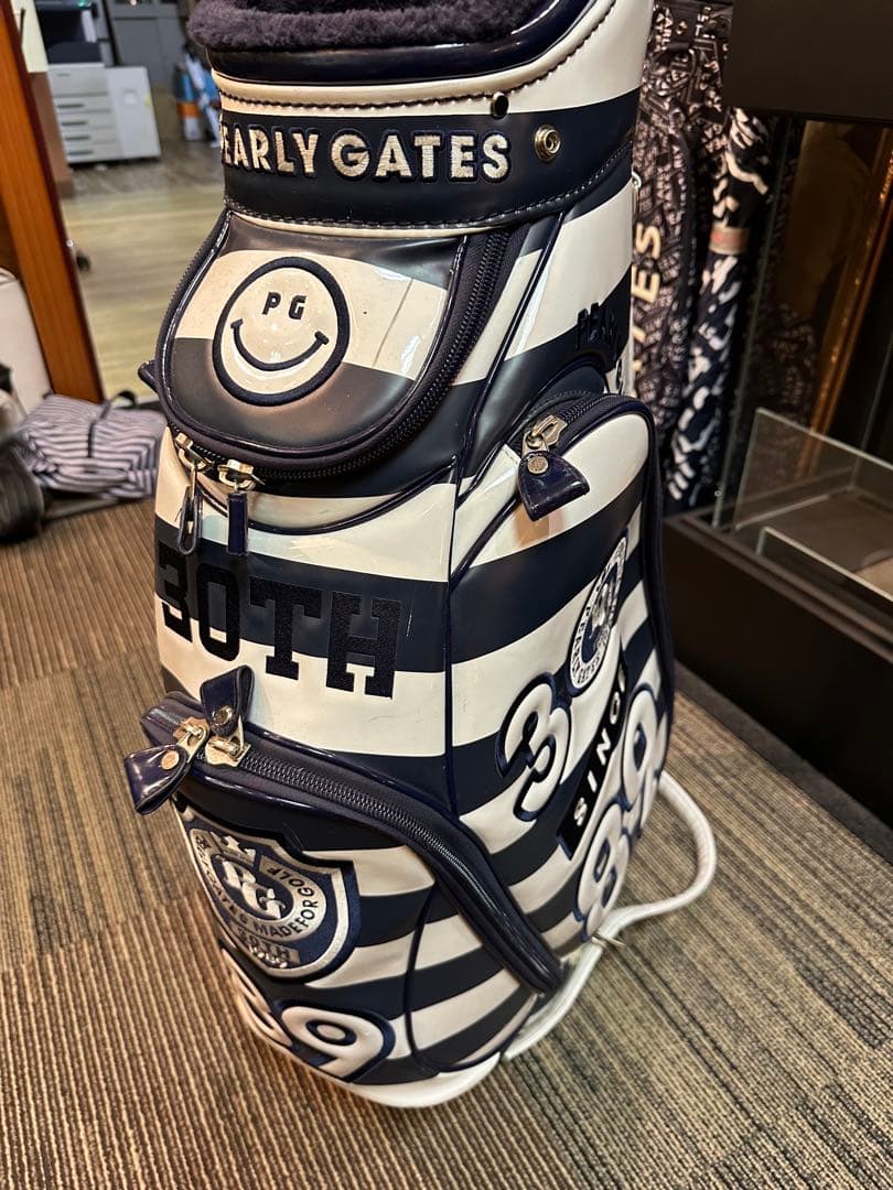 【希少】PEARLYGATES　30周年限定モデル　キャディバッグ　ボーダー