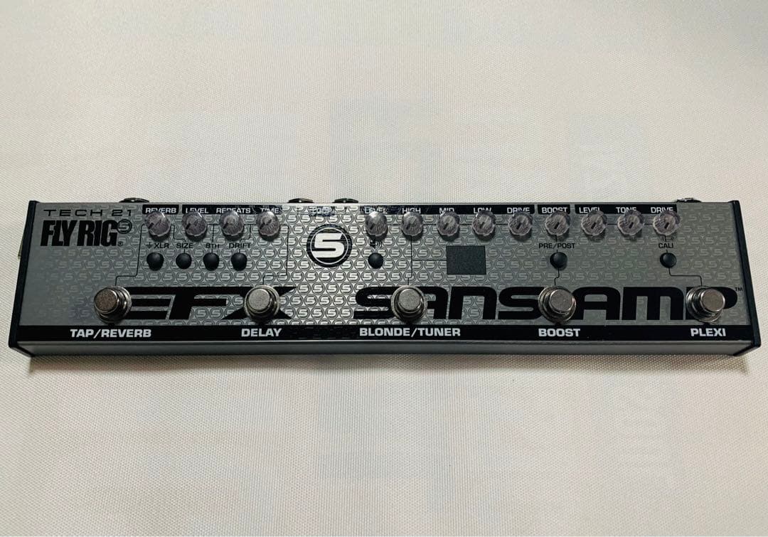 ギター TECH 21 FLY RIG 5 V2