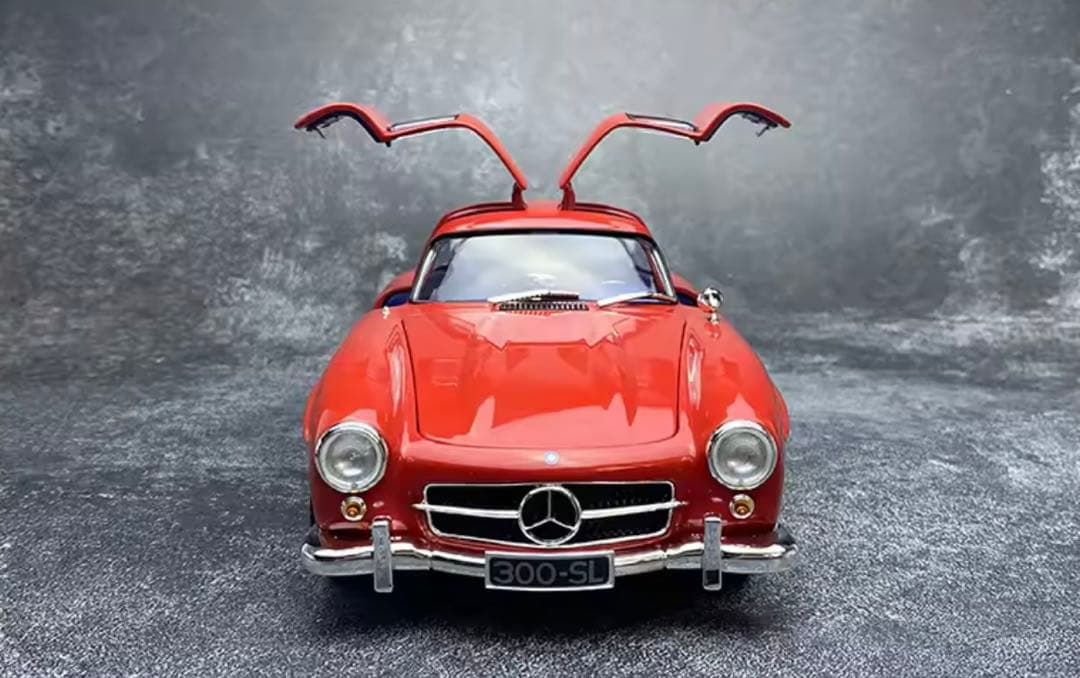 MINICHAMPS 1:18 スケール　メルセデス・ベンツ 300SL