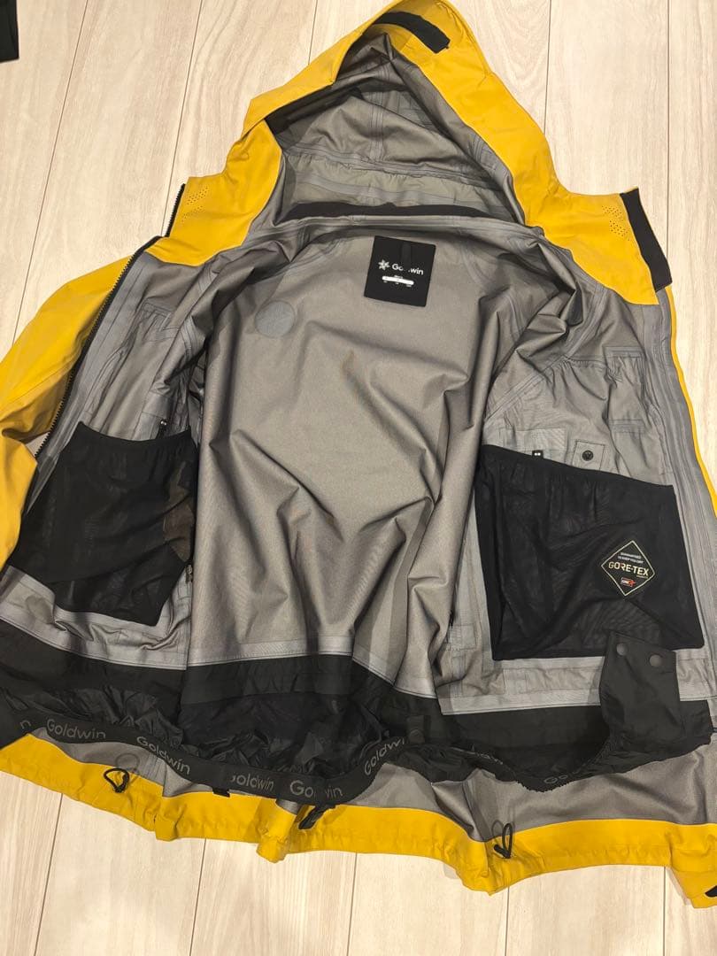 ゴールドウィン　スキーウェア