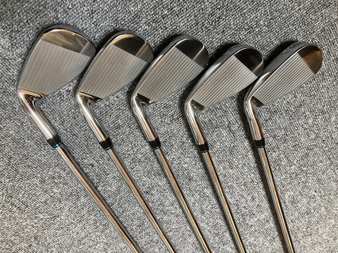 ダンガン7アイアンセットとドライバー