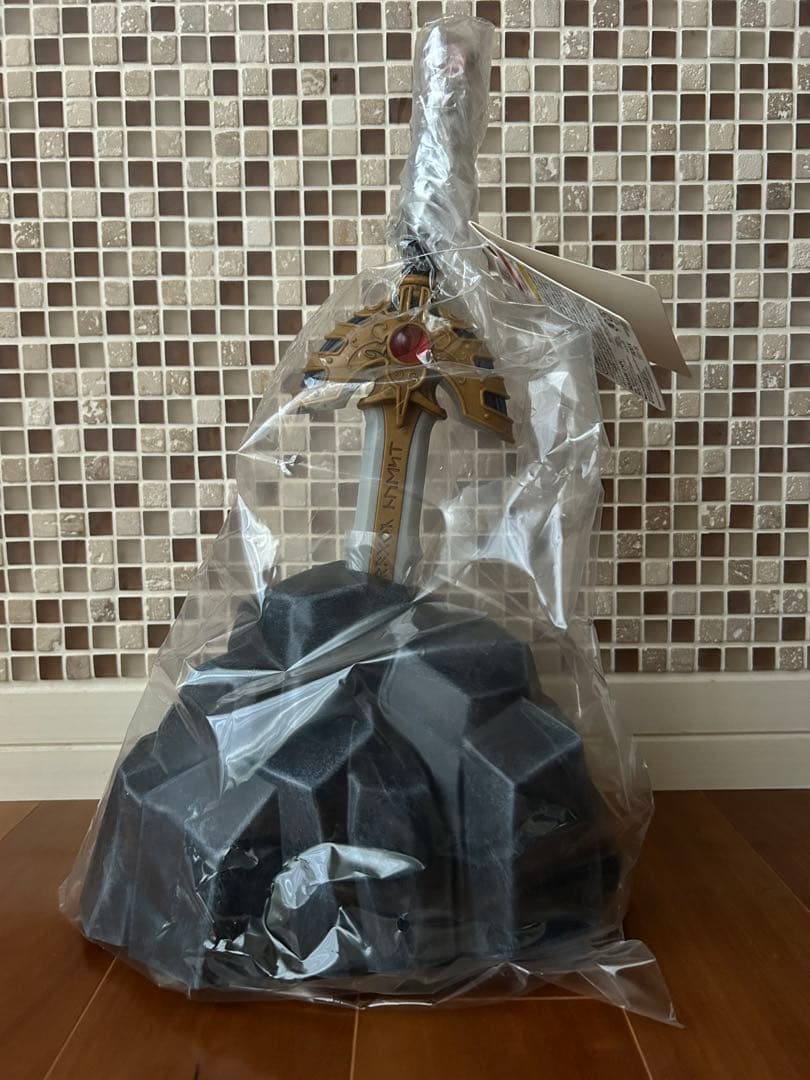 ドラゴンクエスト 伝説の勇者賞 ロトの剣 岩台座付き