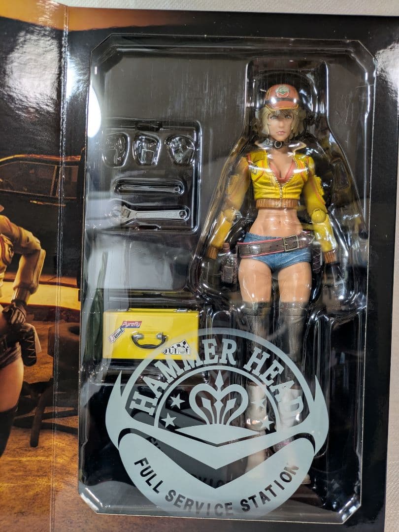 ファイナルファンタジーXV プレイアーツ改　シドニー・オールムフィギュア