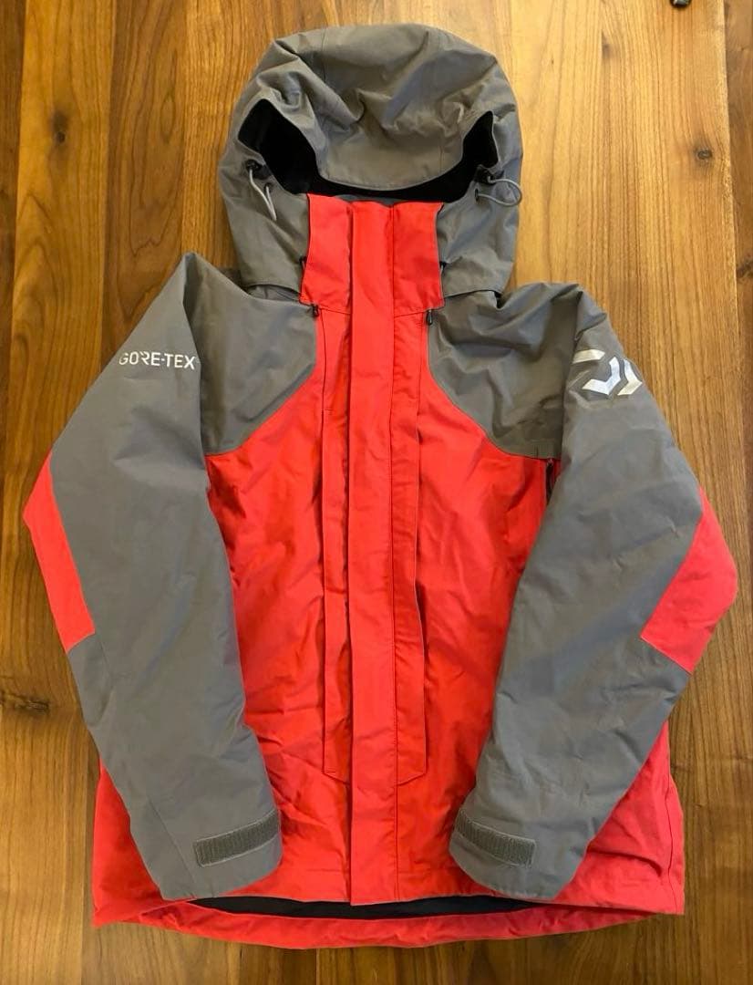 【美品】DAIWA GORE-TEX ウィンタースーツ 上下 M 防寒