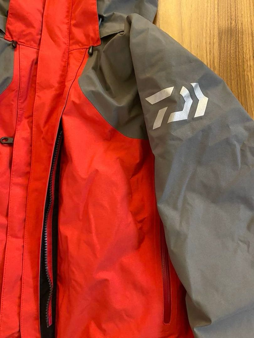 【美品】DAIWA GORE-TEX ウィンタースーツ 上下 M 防寒