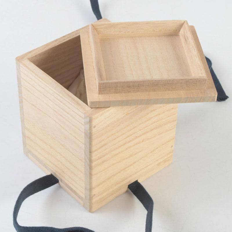 茶道具　中島楽堂作　亀甲花草蒔絵　中棗　共箱　V　9707