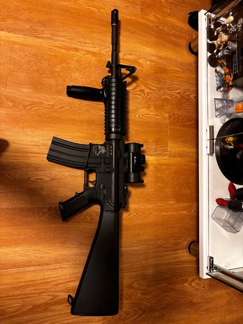 東京マルイ　M4 ナイツSR16