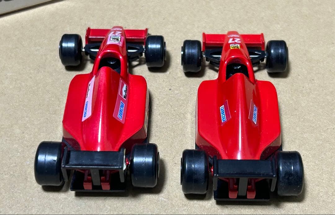 トミカ フェラーリ F1 日本製 中国製 2台セット