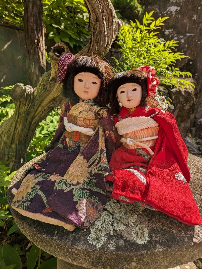 2*r様 昭和初期　正絹縮緬　市松人形 ２体 伝統工芸品 紫 赤　ビスクドール