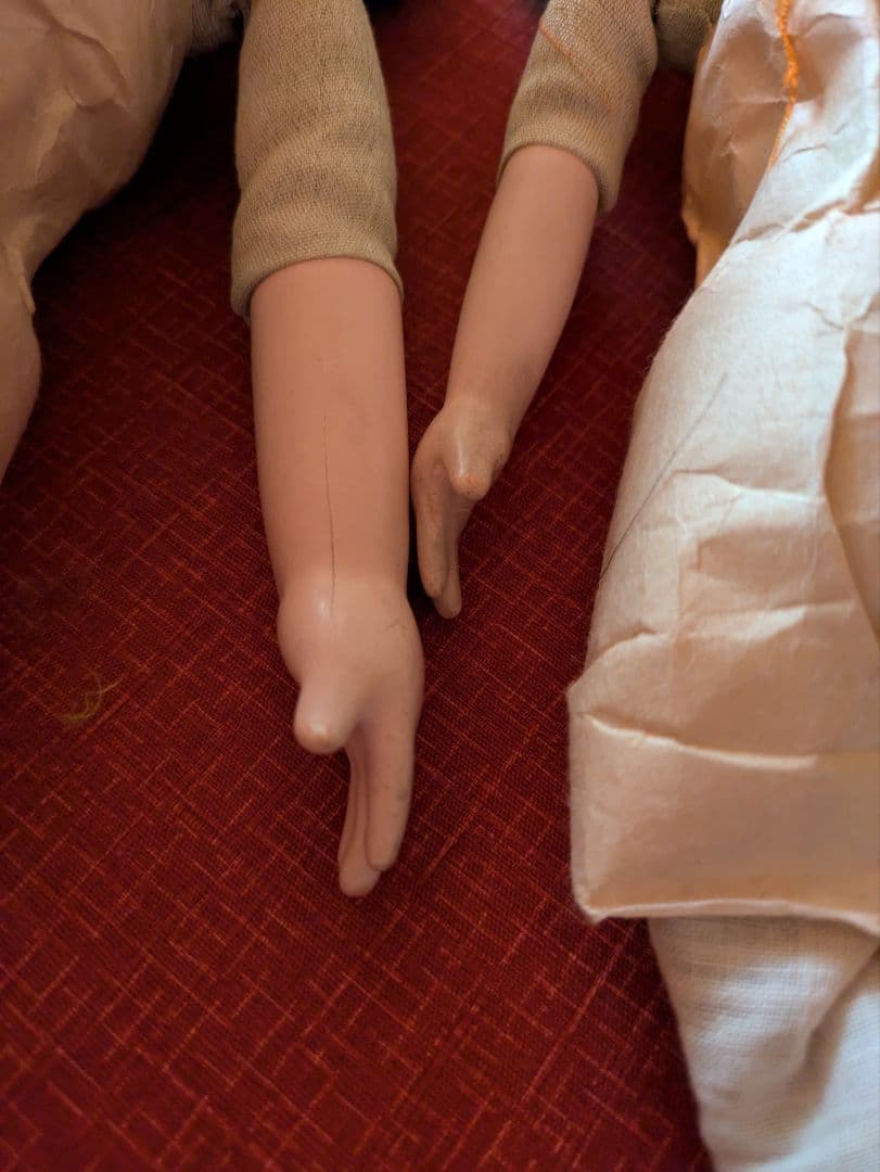 2*r様 昭和初期　正絹縮緬　市松人形 ２体 伝統工芸品 紫 赤　ビスクドール