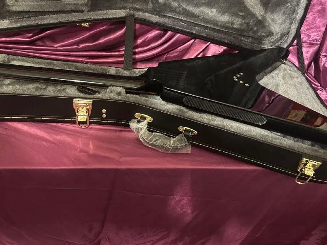 EPIPHONE Flying V58 Ebony純正ハードケース＋ギグバッグ
