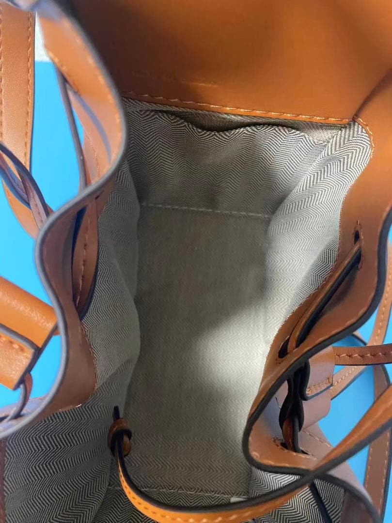 LOEWE ショルダーバッグ