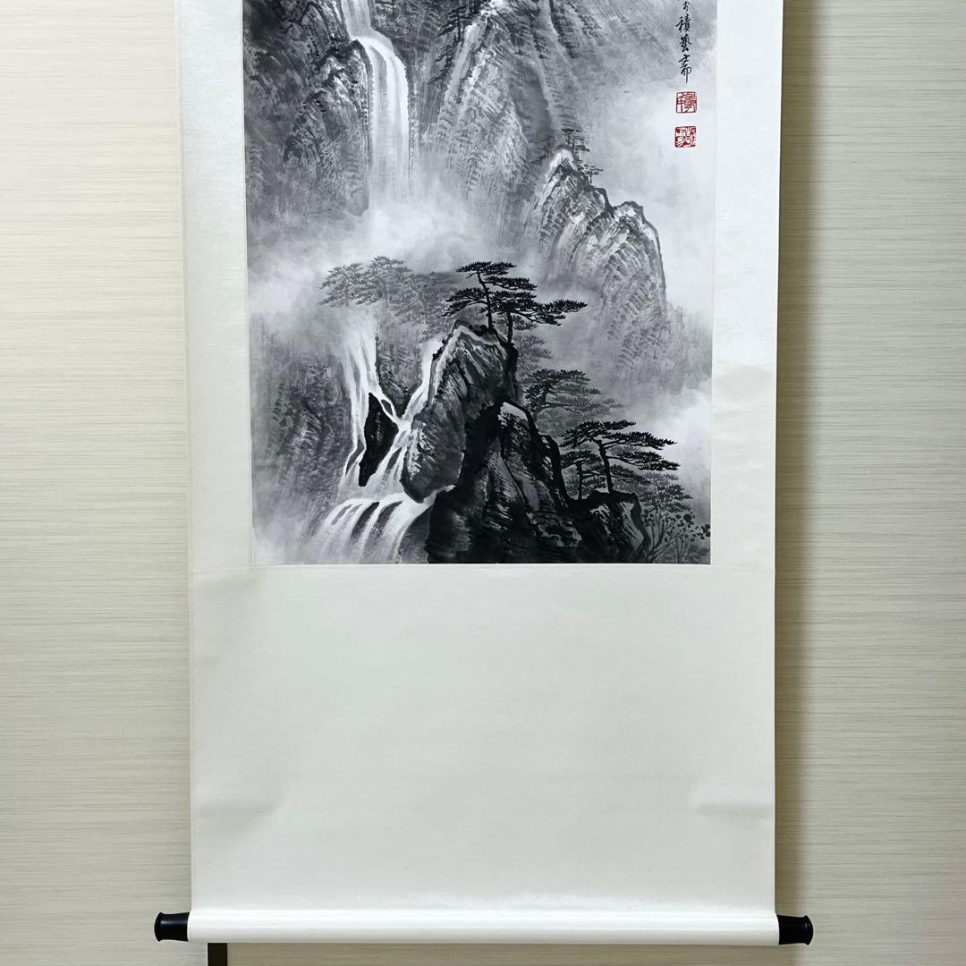 【本表装】肉筆掛け軸水墨画　山水画「黄山」美術品　和室　茶室　床の間　インテリア