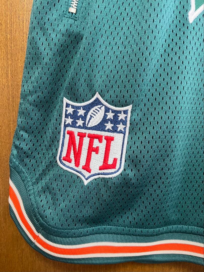 ★新品★NFL フットボール　ドルフィンズ　ハーフパンツ　輸入 パンツ