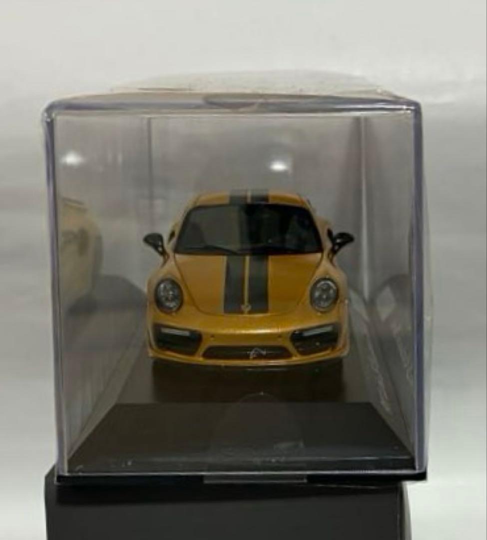 ポルシェ 911 ターボ S ミニカー（ゴールド）