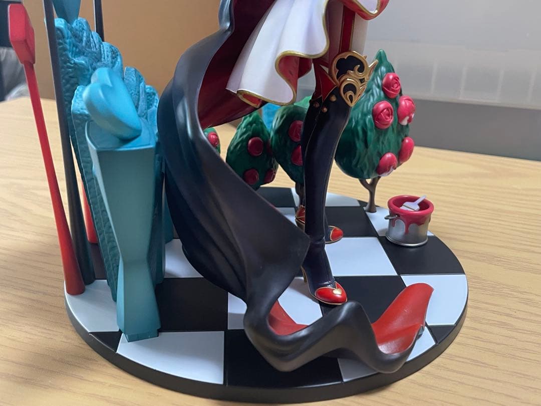 ツイステッドワンダーランド リドル・ローズハート 1/8スケールフィギュア