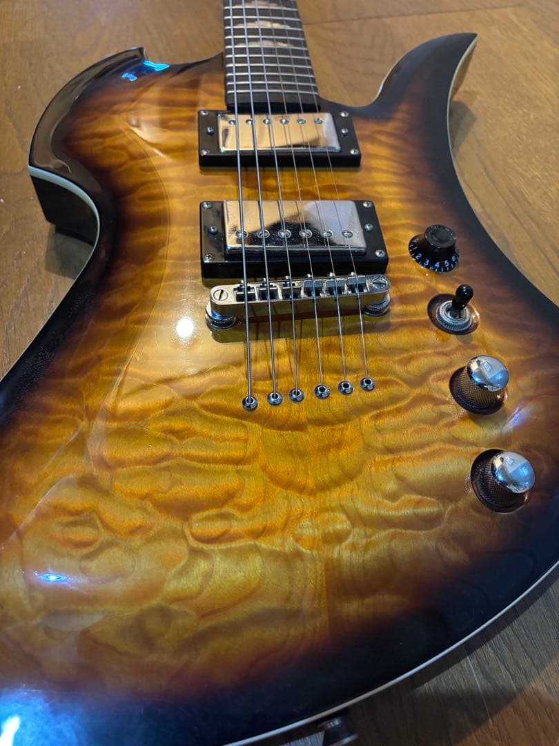 B.C Rich モッキンバード