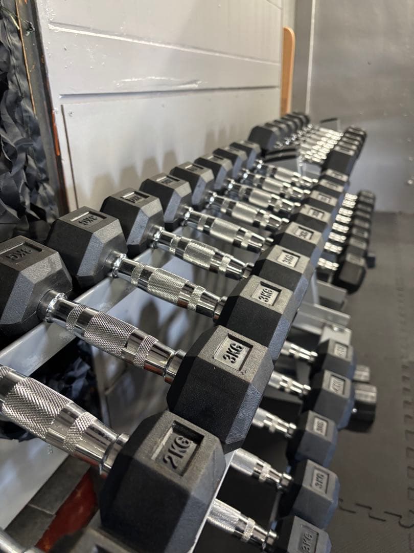 ダンベルセット スタンド付き　ヘックスダンベル　美品　業務用　2キロ〜6キロ