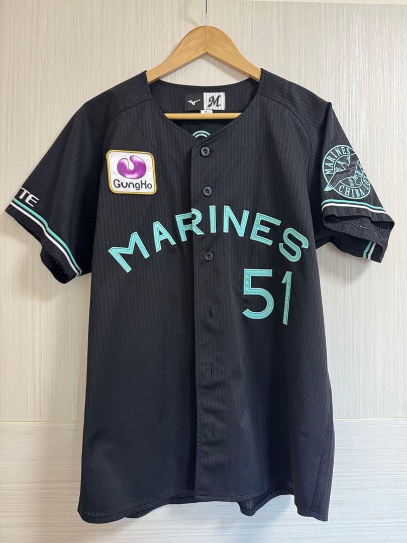 千葉ロッテ　ブラックサマーユニフォーム　山口航輝　51