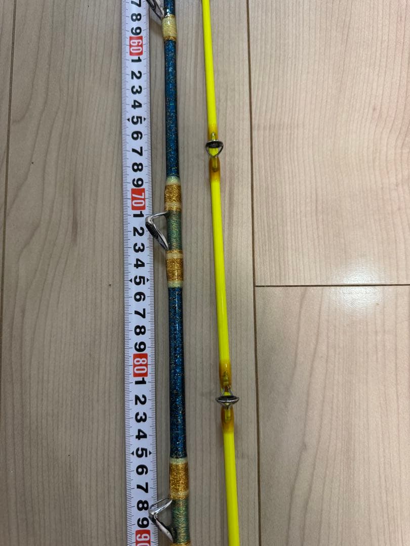2本セド-グラスファイバー船竿 青・黄 約101cm