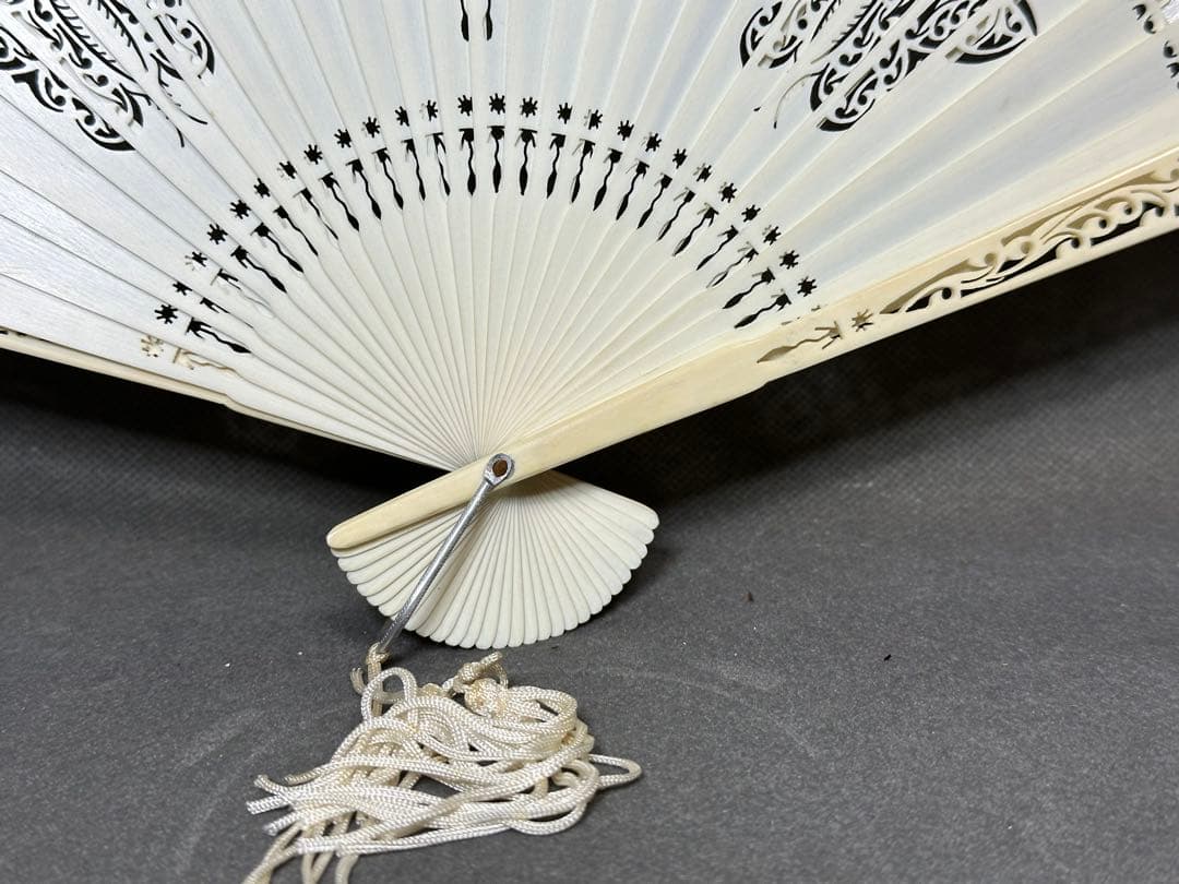 極上　天然素材　扇子　和装小物　茶道　お茶会　お茶席　歌舞伎古美術品　 細密細工