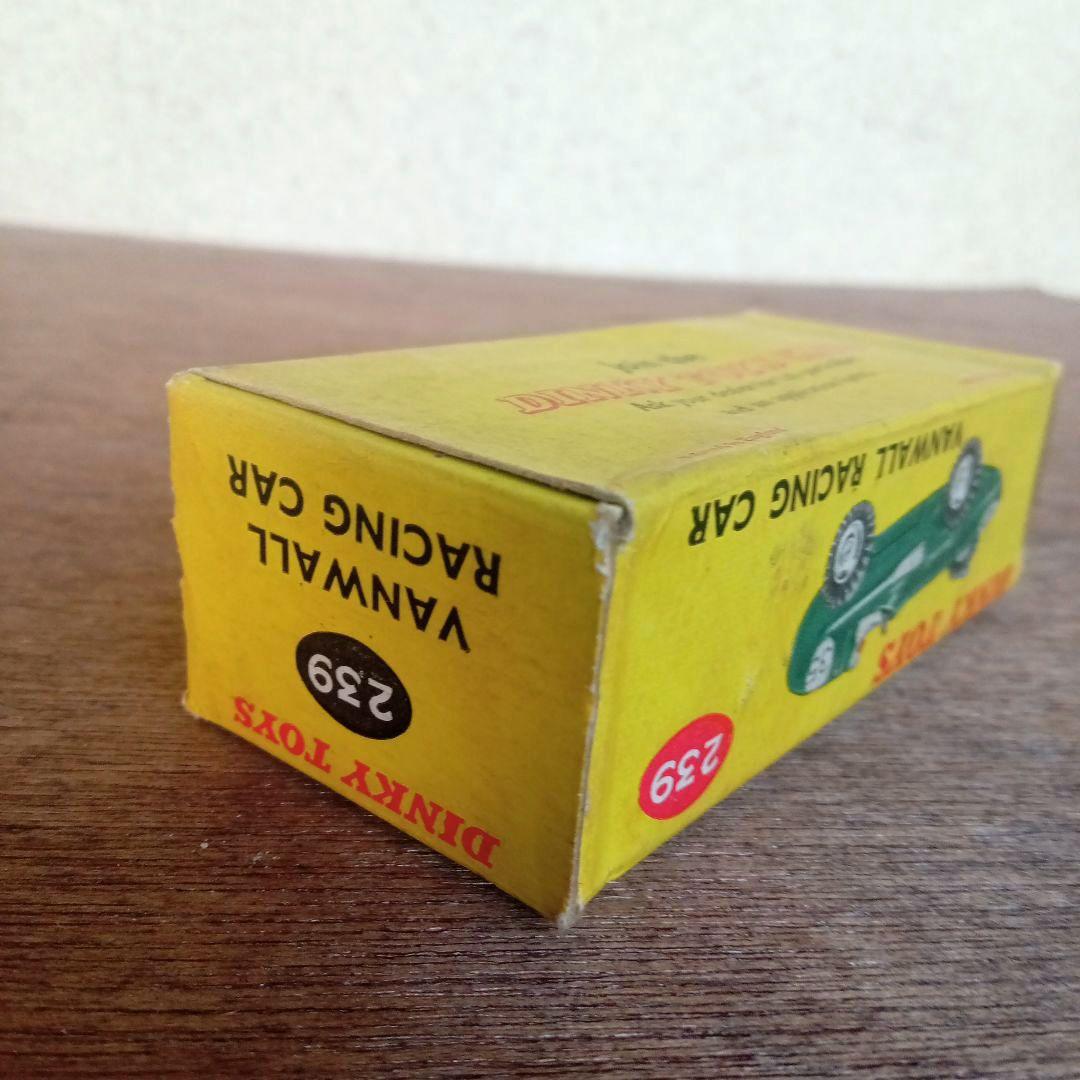 DINKY TOYS 　239 　VANWALL RACING CAR