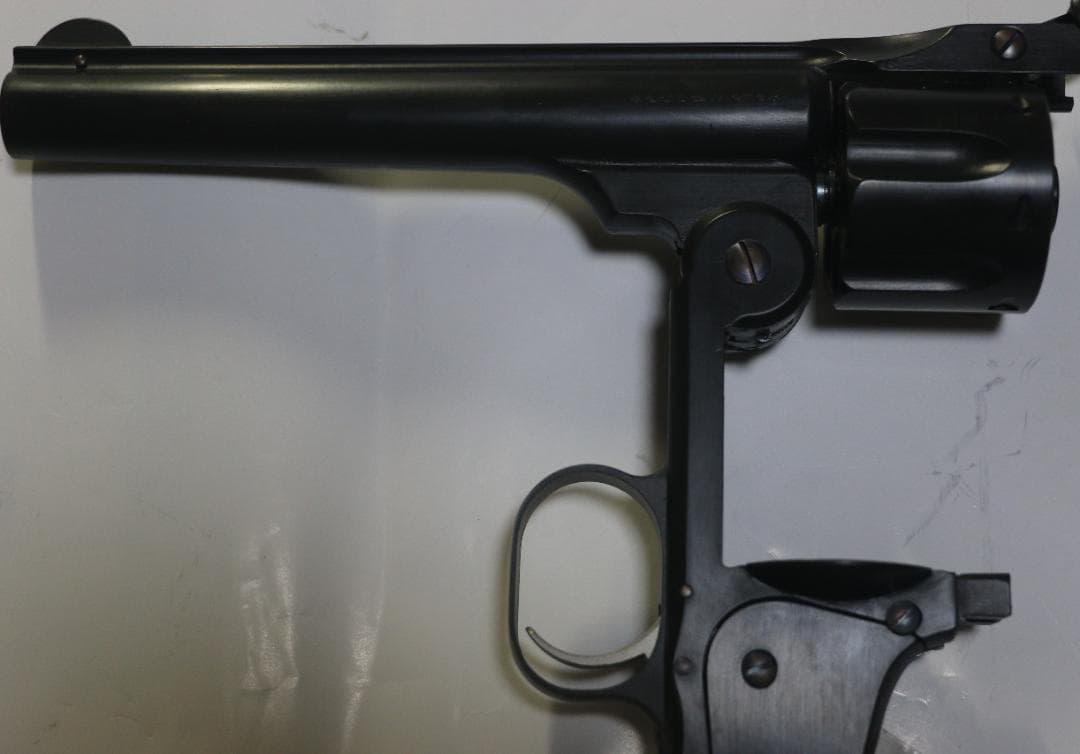 超希少　六研製　プラモデル 大日本帝国海軍3番型拳銃　無可動鑑賞用 合法品