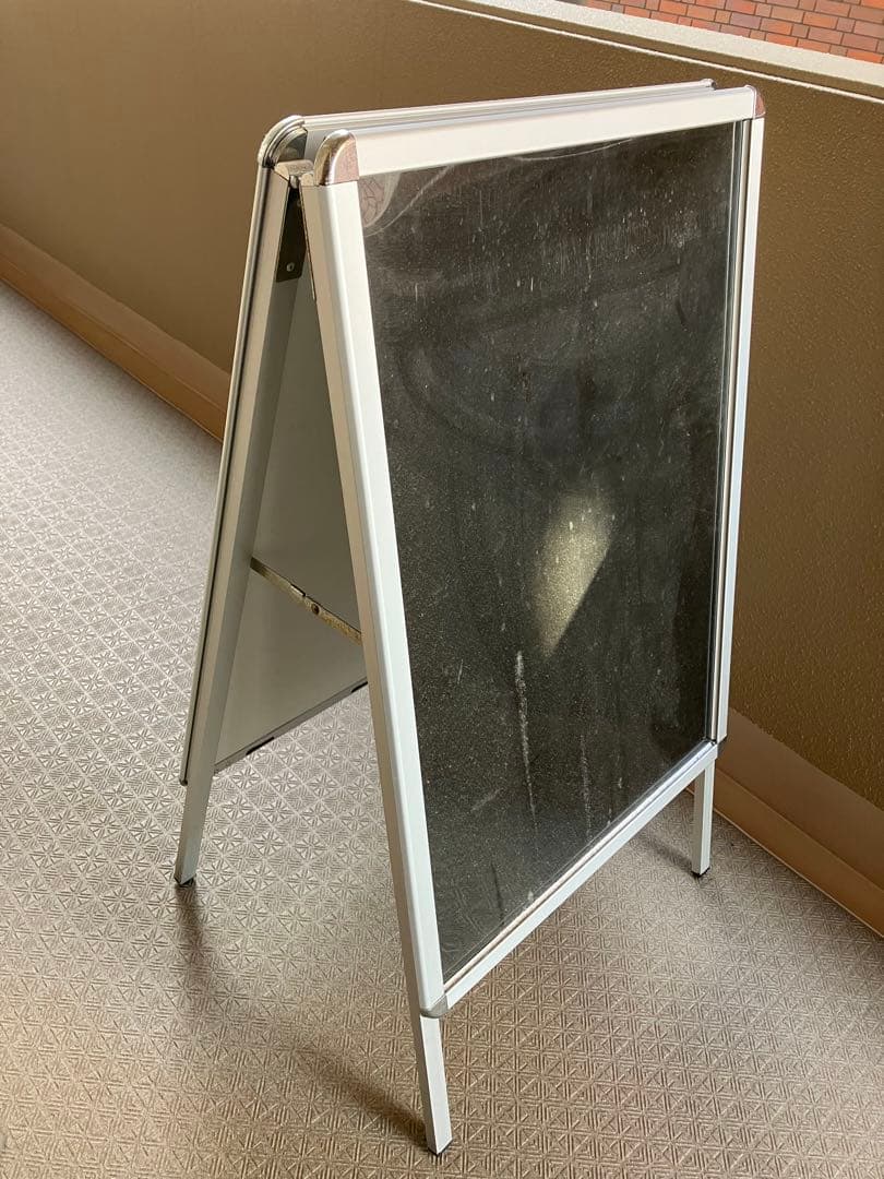 店舗用ディスプレイボード防水、