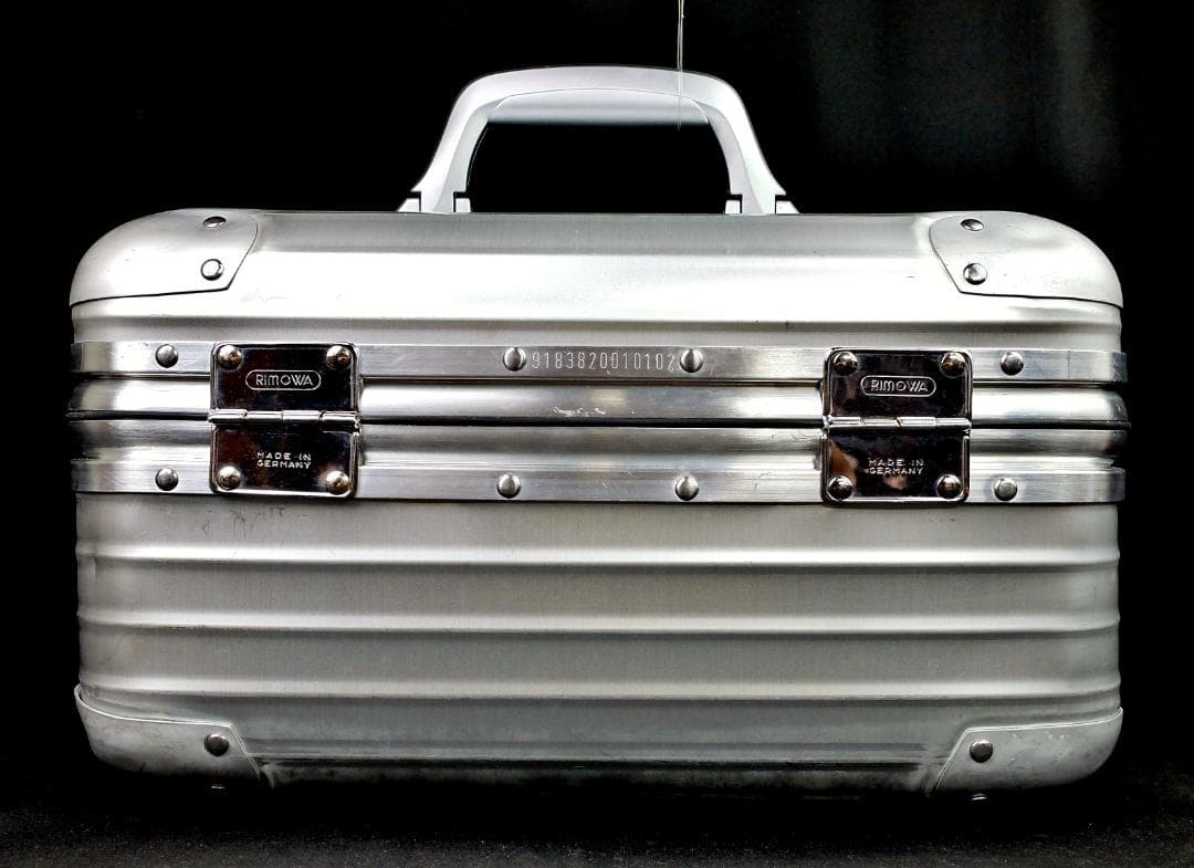 リモワ 918.38 トパーズ『Lufthansa』ALビューティケース 17L