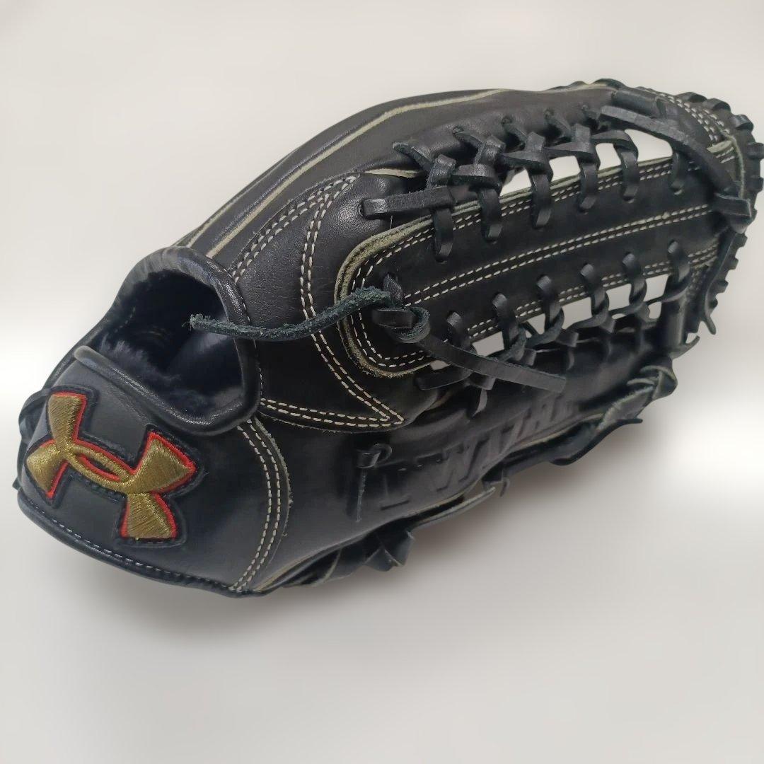 美品 UNDER ARMOUR グローブ 一般 軟式