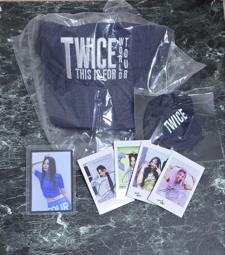 TWICE 香港POPUPグッズ3点+トレカ5種