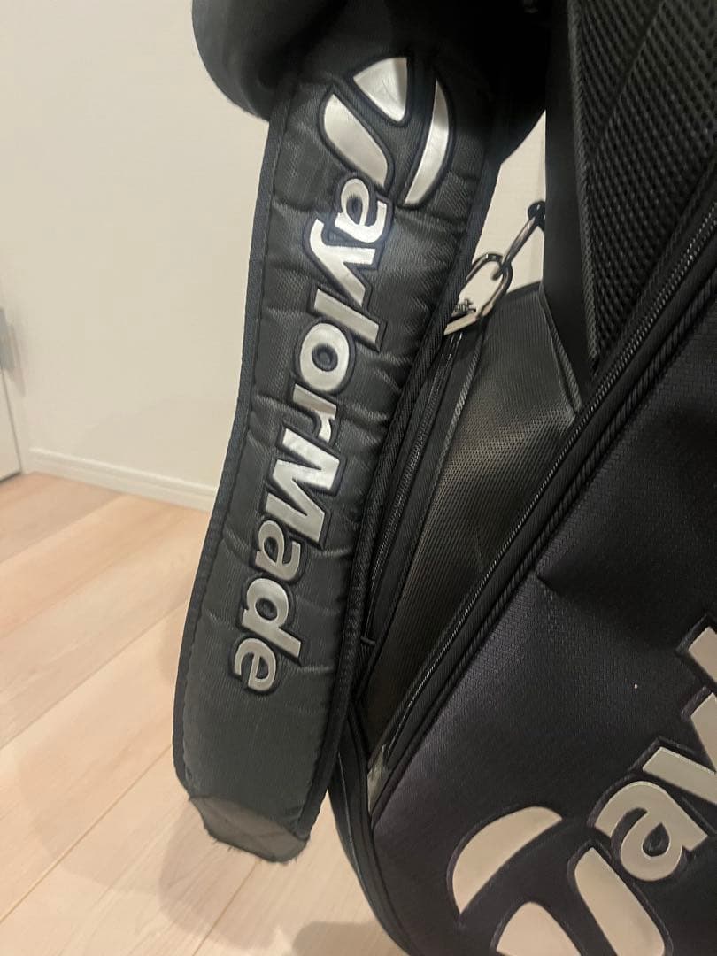 TaylorMade ゴルフバッグ・キャディバッグ 黒/金 最終値下げ❗️
