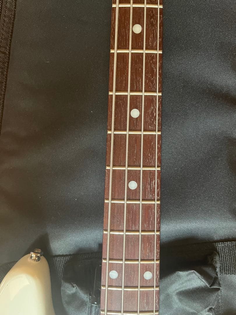 ベース Sterling by MUSIC MAN Ray4