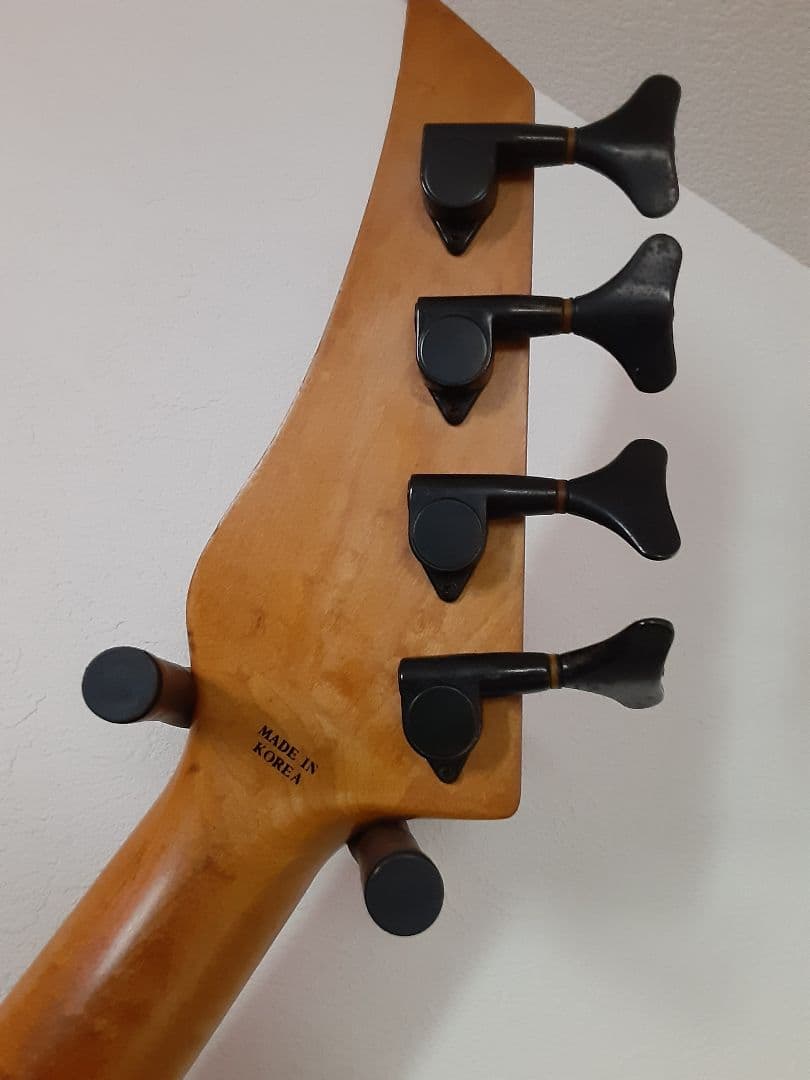 メルカリ便　Ovation　オベーション　エレキベース