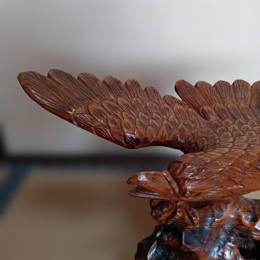 大型 木彫り 鷲 置物 一刀彫 彫刻芸術品 ヴィンテージ 民芸品 インテリア