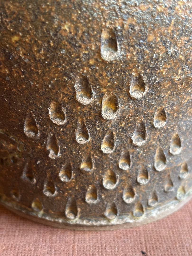 Ｙ．Ａ銘　藁灰釉彫文フクロウ形置物　検不苦労