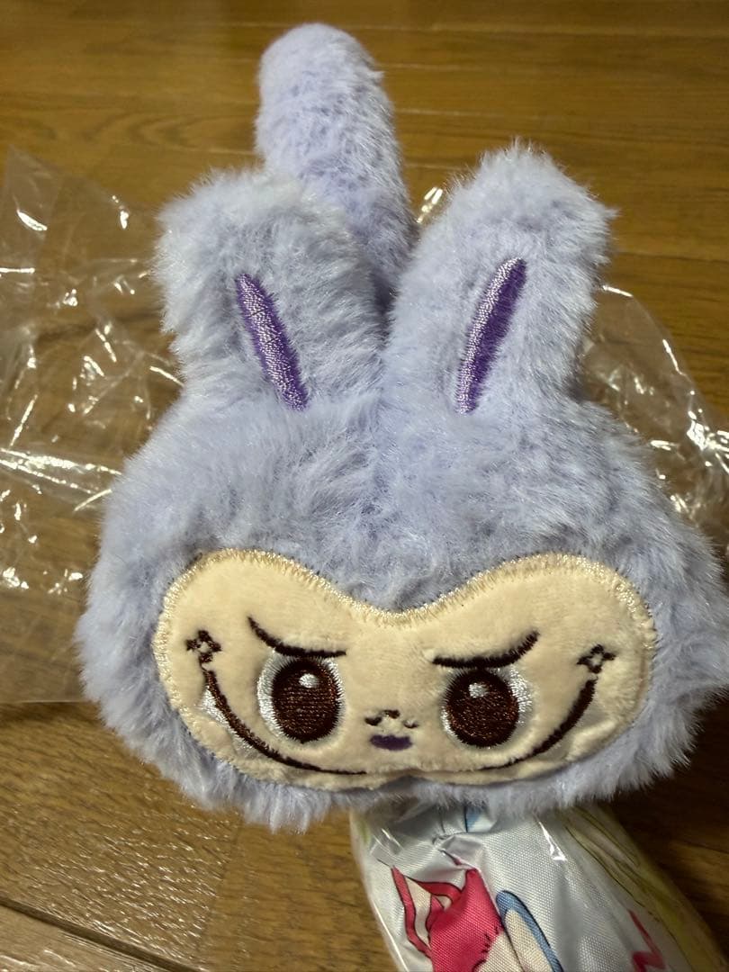 LABUBU ラブブ グッズ　まとめ売り　色々セット 未使用　座布団　水筒