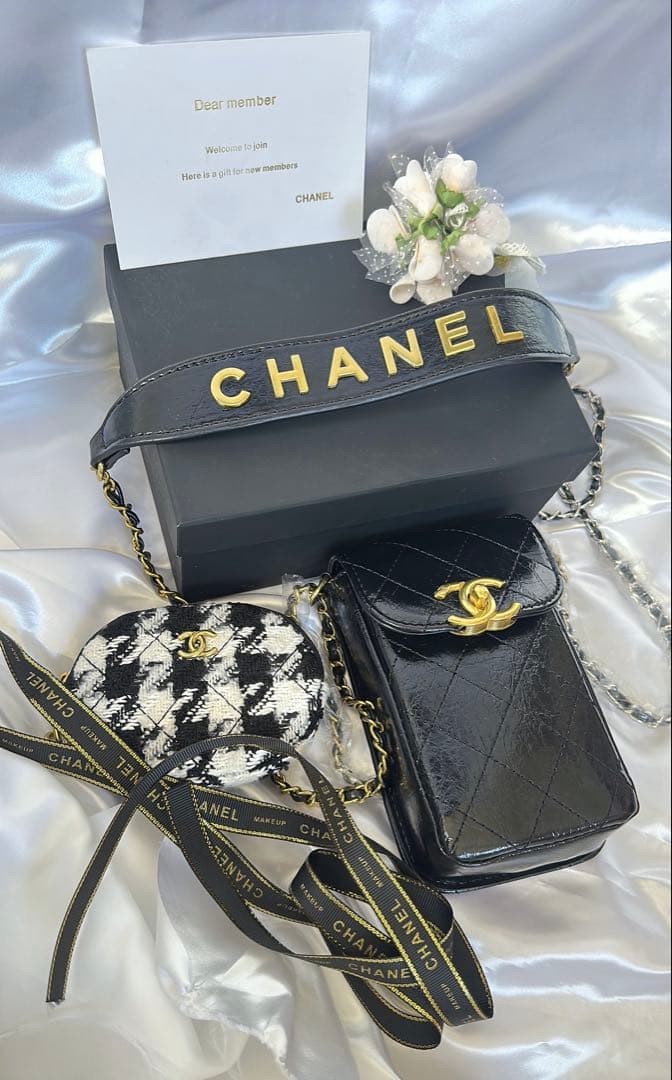 非売品 シャネル ノベルティ スマホポーチ ミニバッグ 斜め掛け