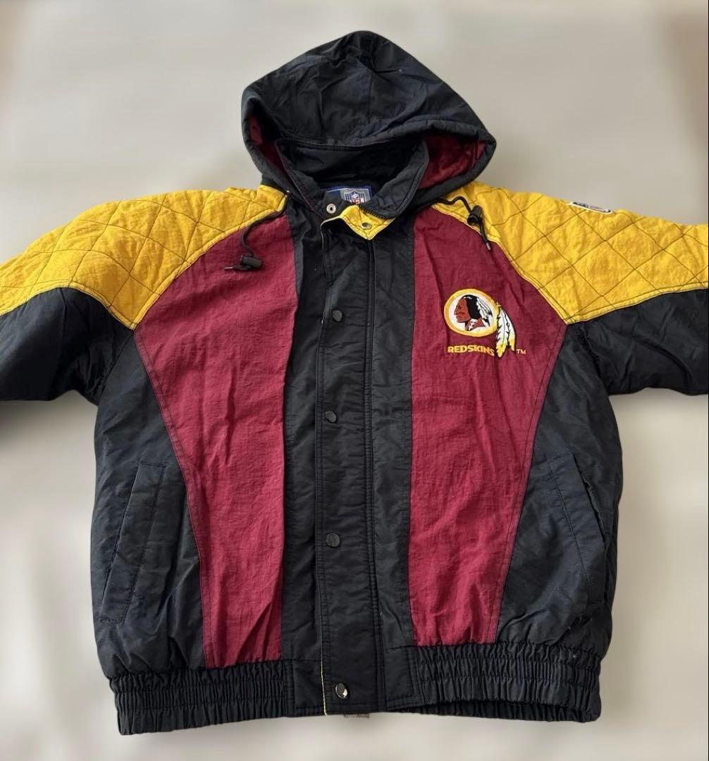 値下げ　NFL レッドスキンズ ナイロン　ジャンパー　ジャケット used